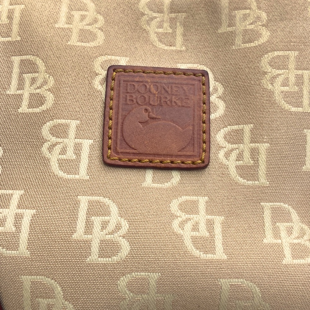 Dooney and Bourke Tote Bag